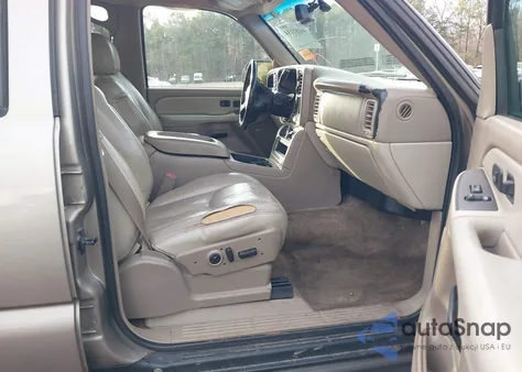 2003 Chevrolet Tahoe Z71 из США, поврежденный, VIN 1GNEK13Z33R304947